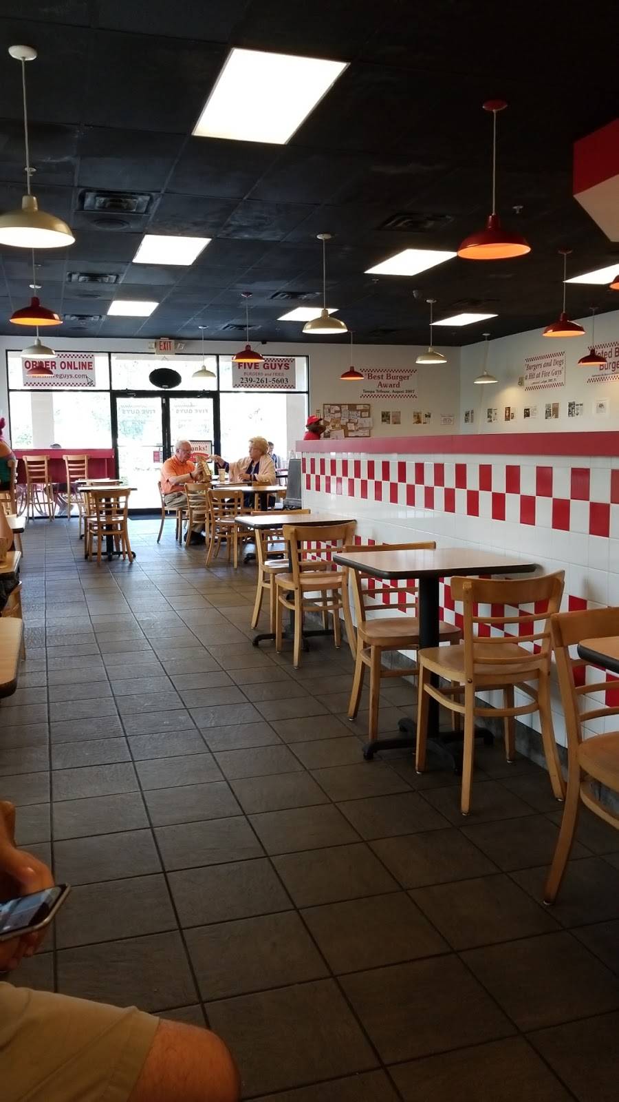 Five Guys | meal takeaway | 1410 Pine Ridge Rd, Naples, FL 34109, USA | 2392615603 OR +1 239-261-5603