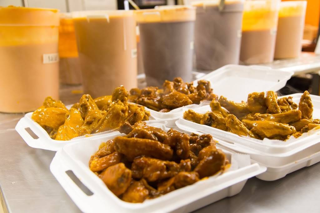 Wing It On! | meal takeaway | 516 Frost Rd, Waterbury, CT 06705, USA | 2035742781 OR +1 203-574-2781