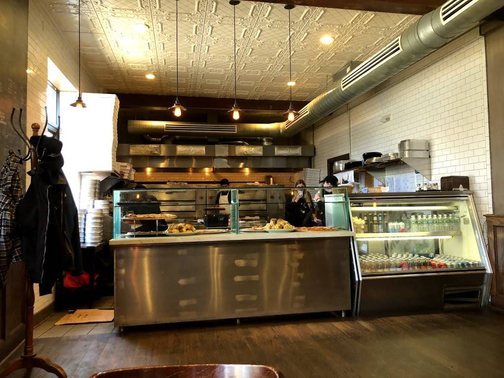 Luigis | restaurant | 265-21 Union Tpke, Queens, NY 11040, USA | 7183477136 OR +1 718-347-7136