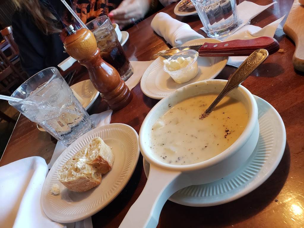 Jamesons Charhouse | restaurant | 5016 Northwest Hwy, Crystal Lake, IL 60014, USA | 8154594800 OR +1 815-459-4800