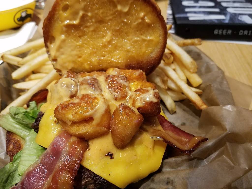 Buffalo Wild Wings | restaurant | 4005 WI-28, Sheboygan, WI 53085, USA | 9204581935 OR +1 920-458-1935