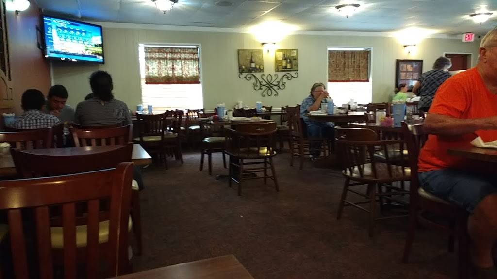 Dixie Grill & Steer Room | restaurant | 101 Dowling Ave SE, Live Oak, FL 32064, USA | 3863642810 OR +1 386-364-2810