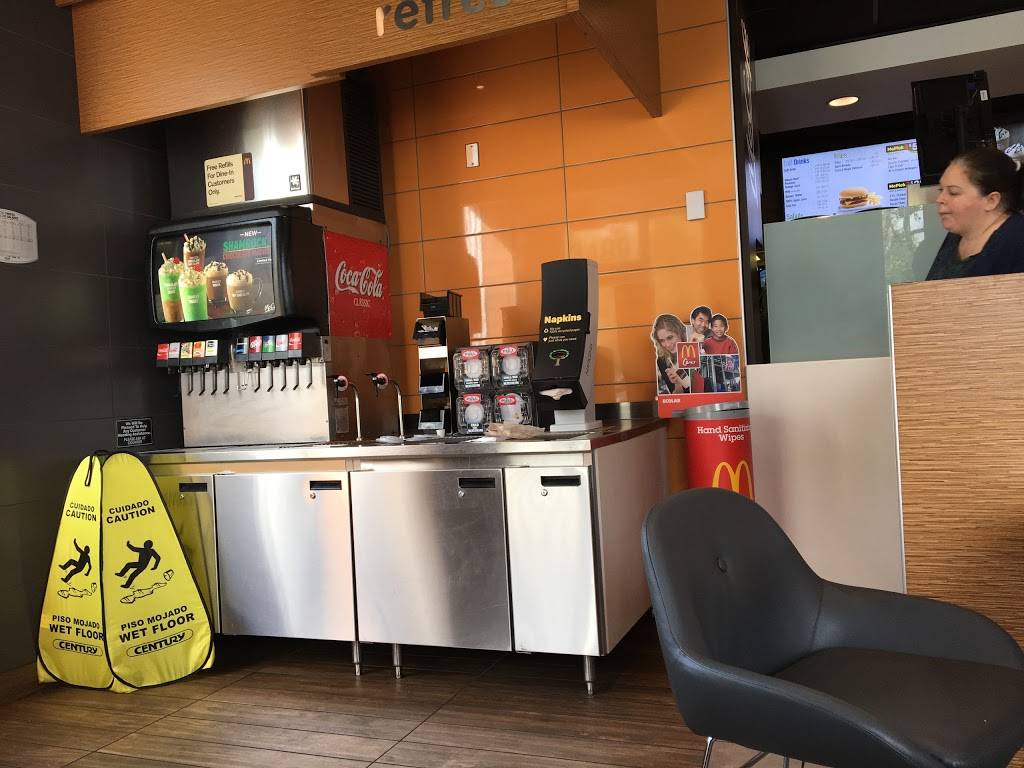 McDonalds | cafe | 18489 Pines Blvd, Pembroke Pines, FL 33029, USA | 9544305330 OR +1 954-430-5330