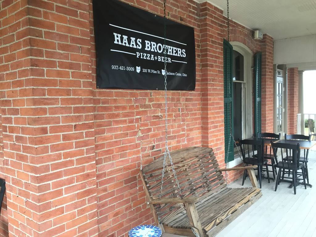 Haas Brothers | restaurant | 205 W Pike St, Jackson Center, OH 45334, USA | 9374213009 OR +1 937-421-3009