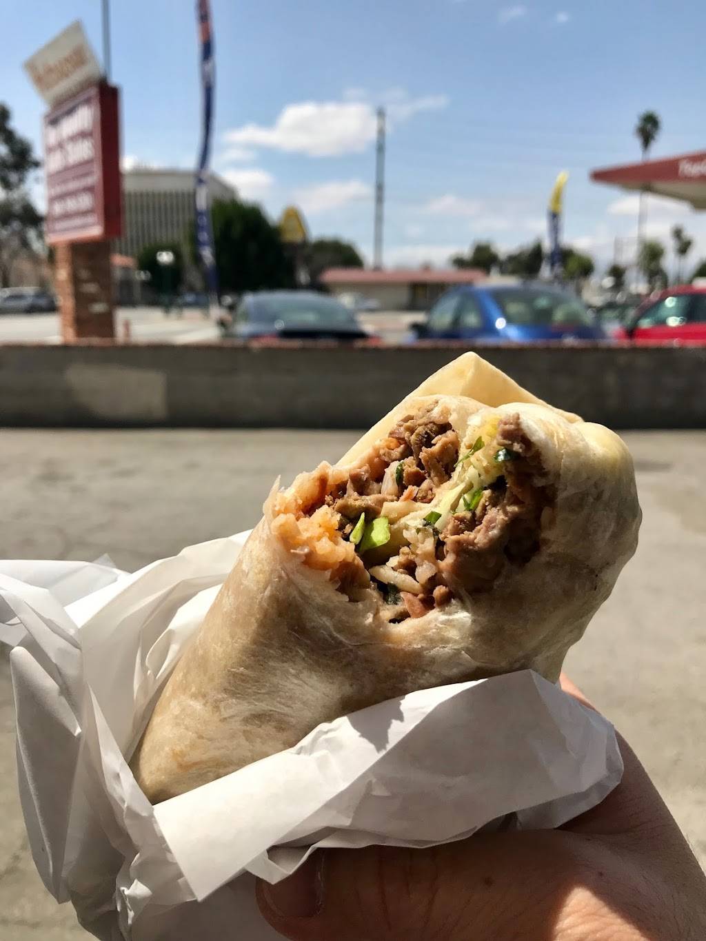 Cucas Mexican Food | restaurant | 527 E State St, Redlands, CA 92373, USA | 9093359557 OR +1 909-335-9557