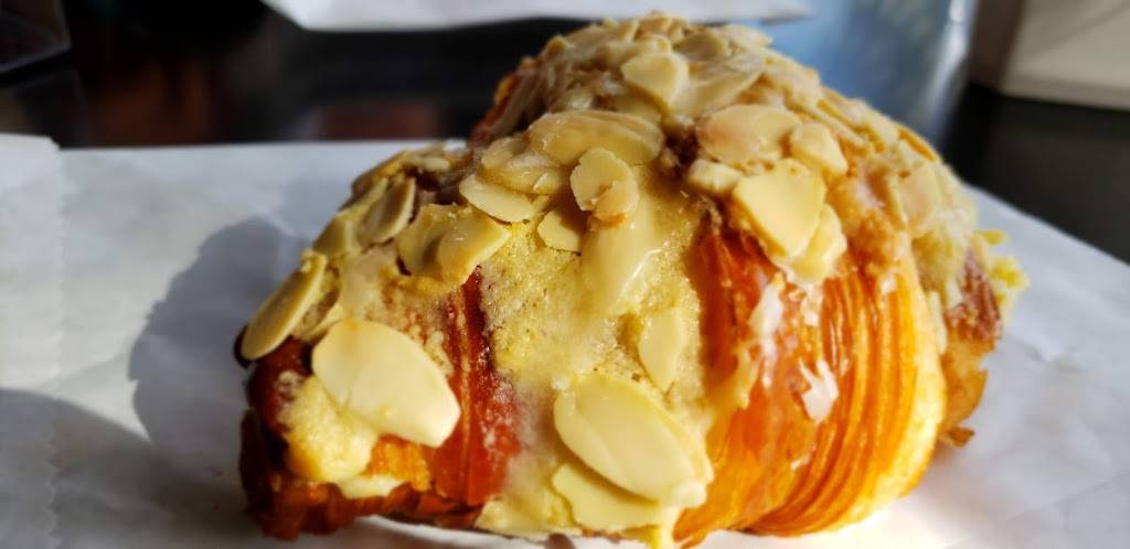 Renauds Patisserie & Bistro | bakery | 1324 State St, Santa Barbara, CA 93101, USA | 8058922800 OR +1 805-892-2800