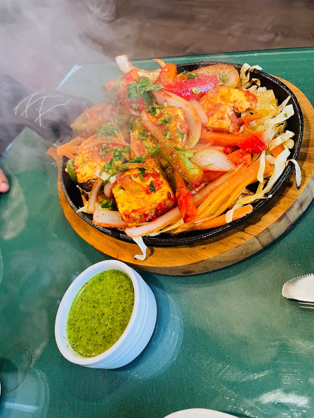 Indian Curry Lounge | restaurant | 955 Eisenhower Blvd, Harrisburg, PA 17111, USA | 7179826386 OR +1 717-982-6386