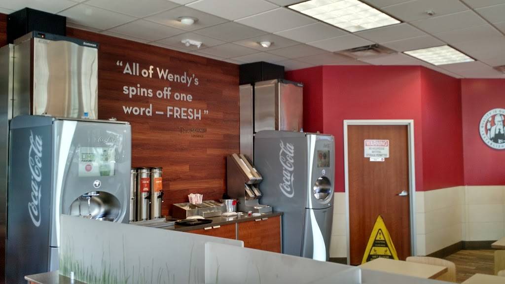 Wendys | restaurant | 14715 SW 42nd St, Miami, FL 33185, USA | 3055518261 OR +1 305-551-8261