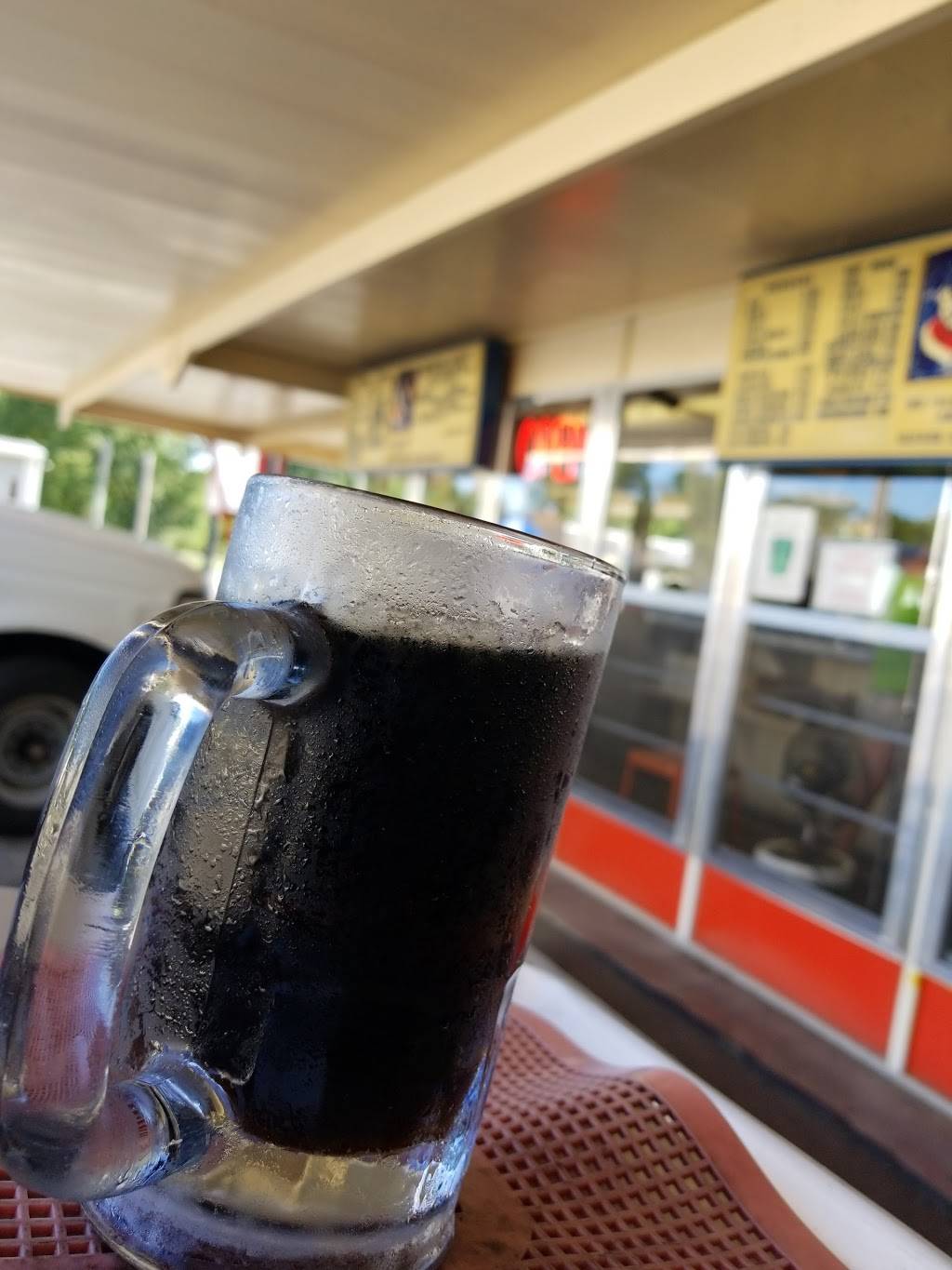 Mugs-Up Root Beer | restaurant | 700 East 23rd St S, Independence, MO 64055, USA | 8162547040 OR +1 816-254-7040