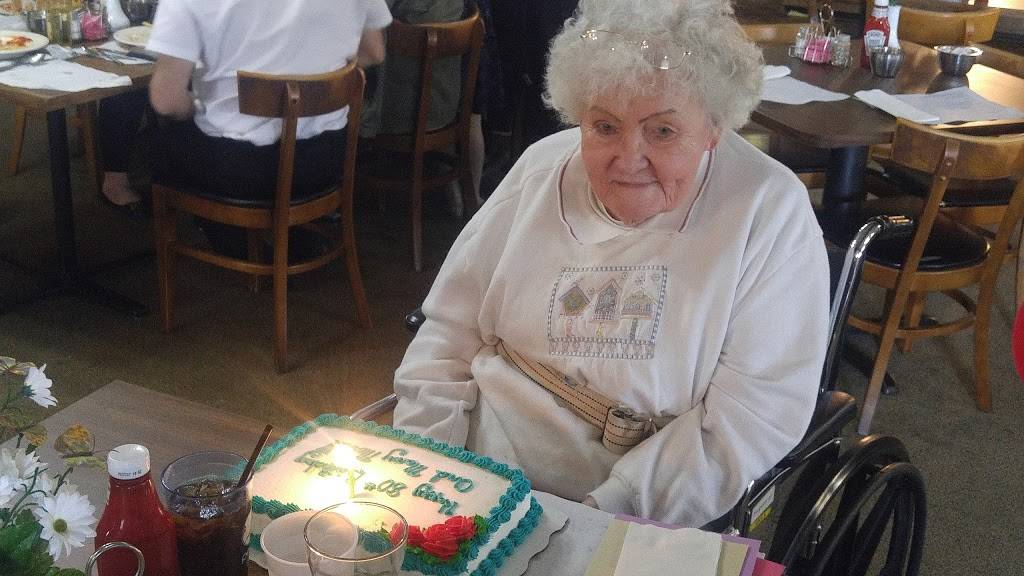 Klemmes Wagon Wheel | restaurant | 120 S Wisconsin Dr, Howards Grove, WI 53083, USA | 9205652325 OR +1 920-565-2325