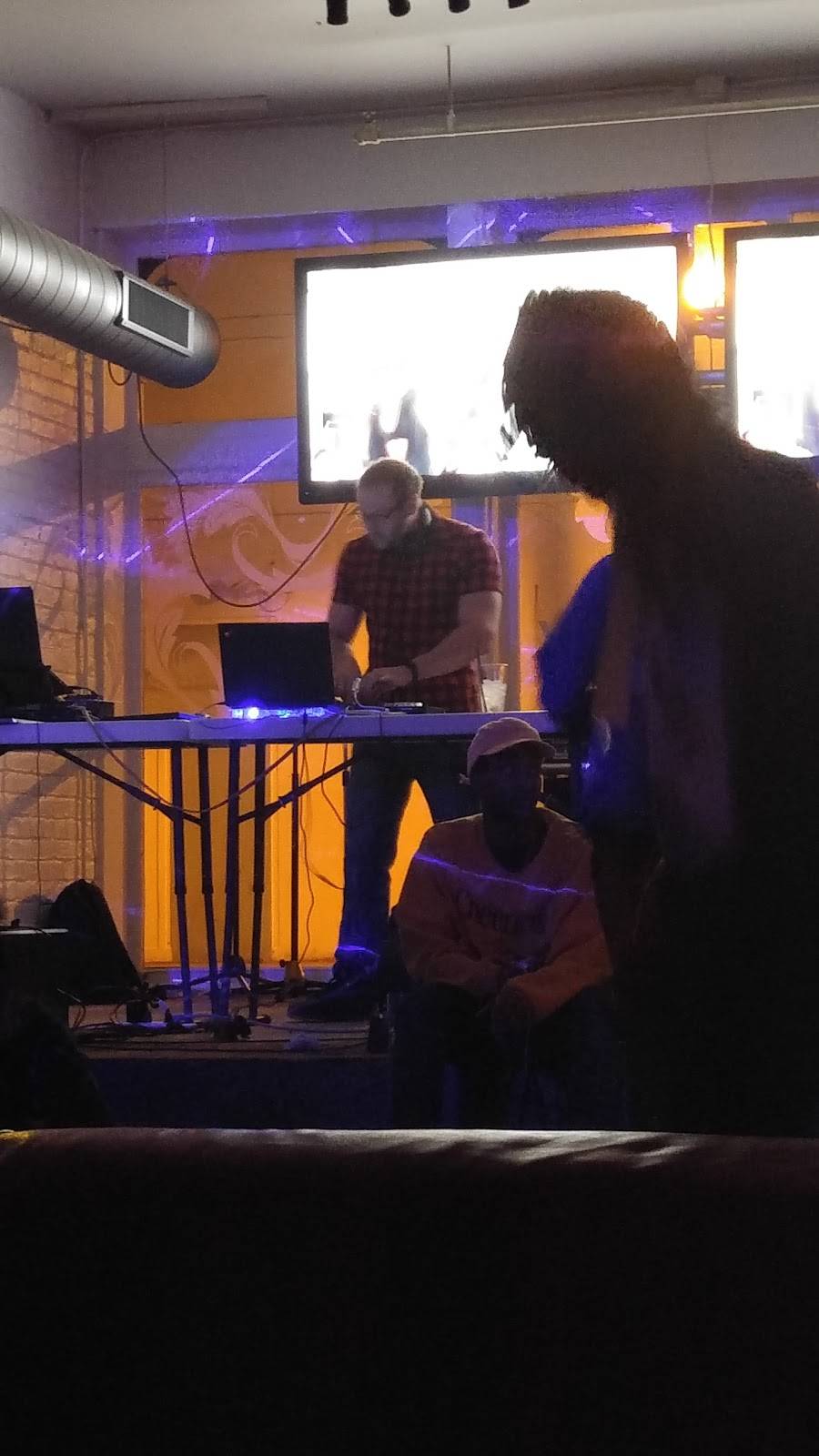 Therapy Cafe | night club | 452 E 3rd St, Dayton, OH 45402, USA | 9374614000 OR +1 937-461-4000