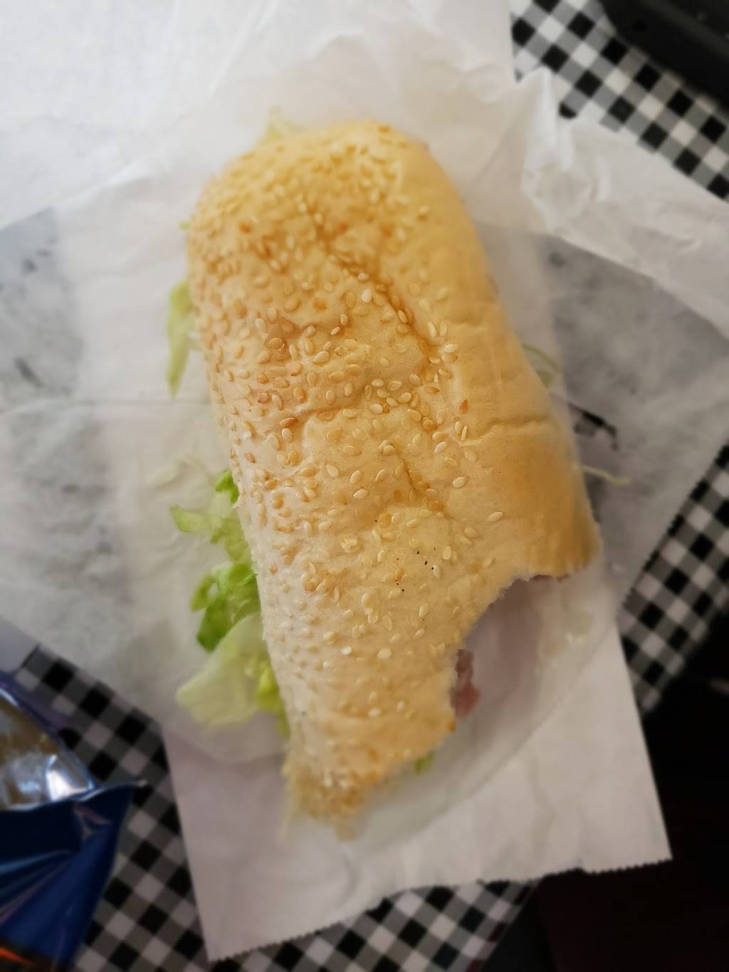 Caesar’s Italian Delicatessen | restaurant | 9500 Brimhall Rd ste 304, Bakersfield, CA 93312, USA | 6615887004 OR +1 661-588-7004