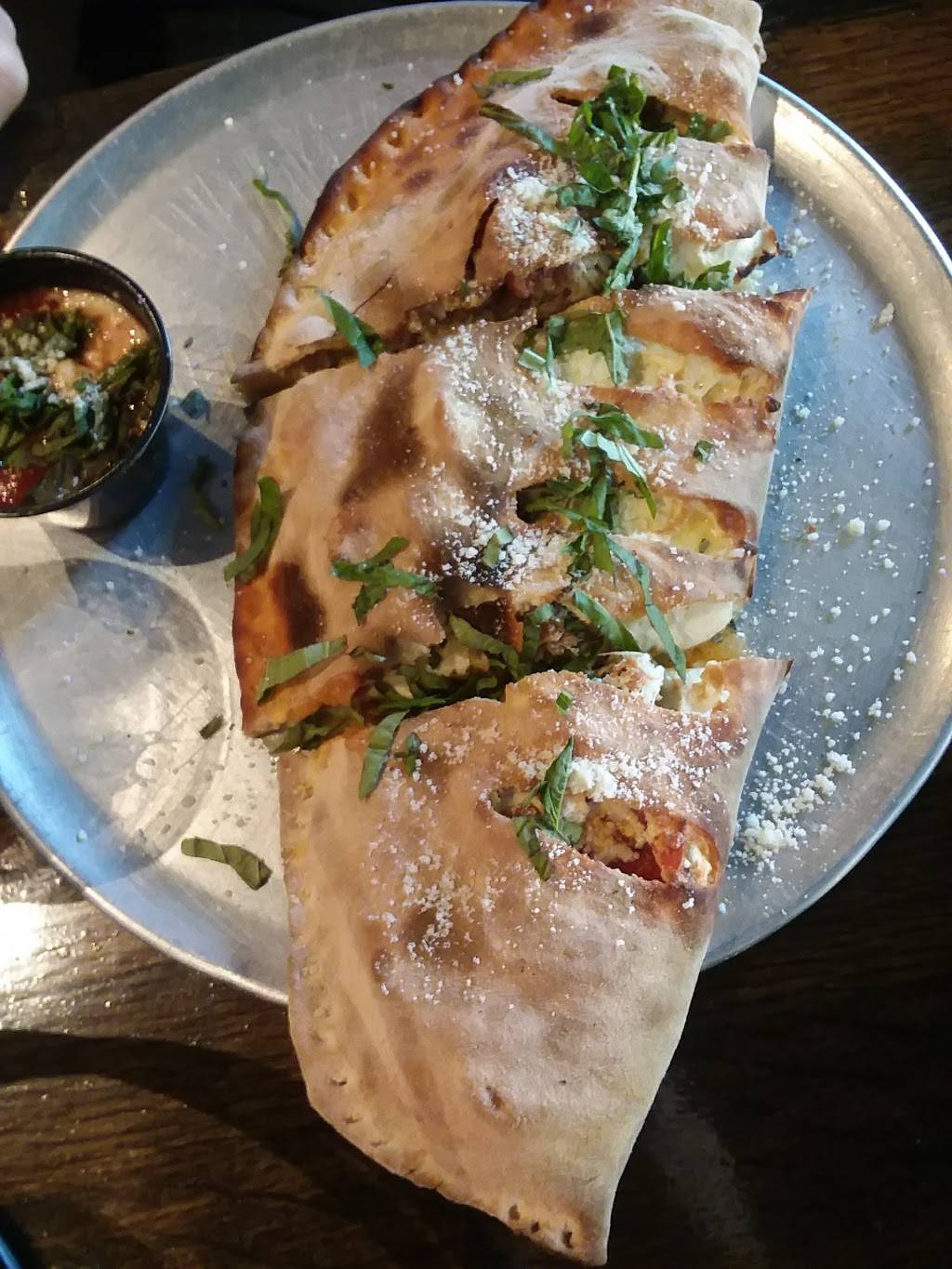 V Pizza & SideCar - Gainesville | restaurant | 115 SE 1 St, Gainesville, FL 32601, USA | 3528887533 OR +1 352-888-7533