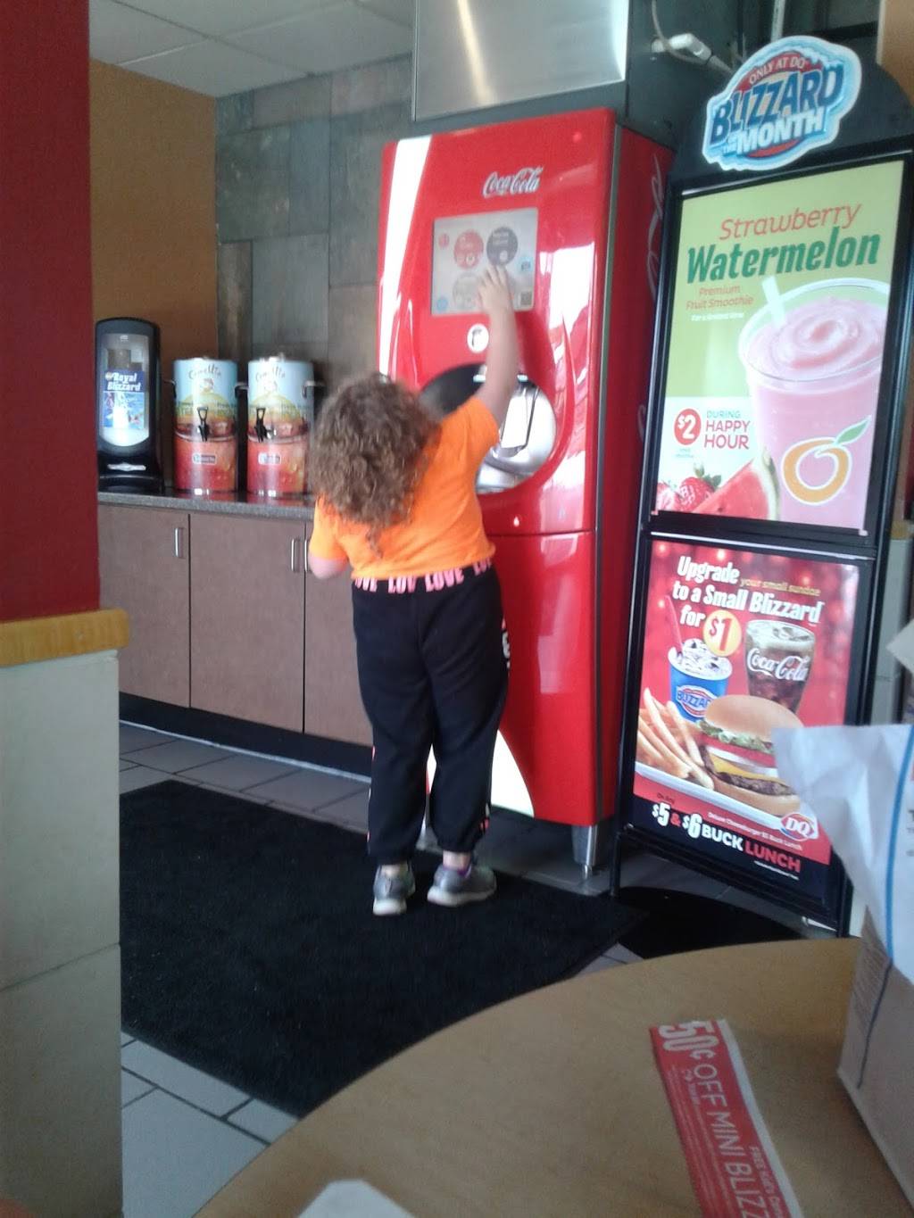 Dairy Queen Grill & Chill | restaurant | 1550 Vandalia Rd, Hillsboro, IL 62049, USA | 2175325225 OR +1 217-532-5225