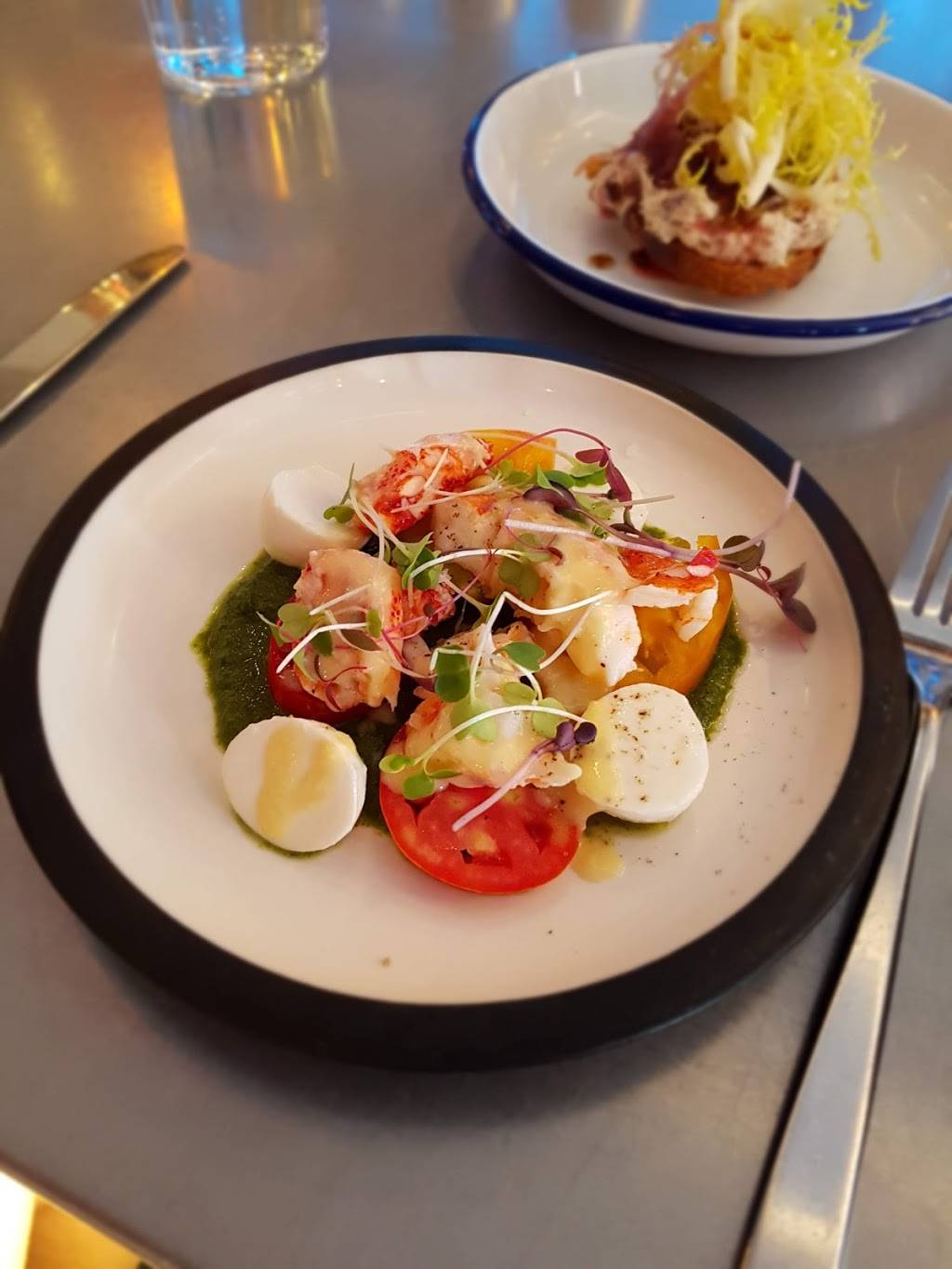 Select Oyster Bar | restaurant | 50 Gloucester St, Boston, MA 02115, USA | 8572398064 OR +1 857-239-8064