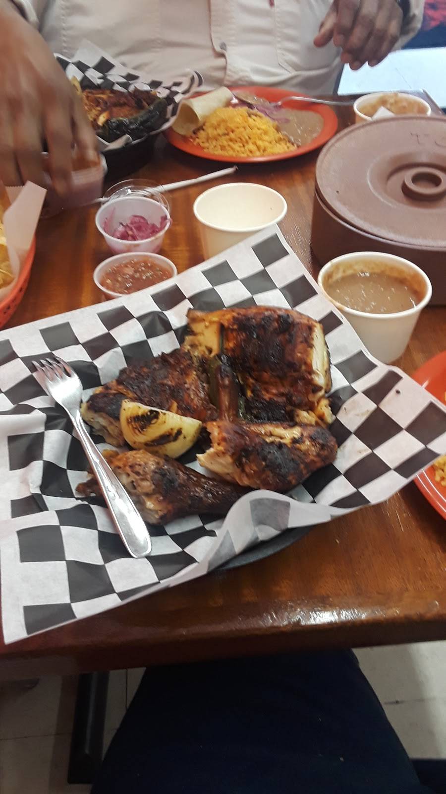 El Pollo Rey | restaurant | 1188 Broadway Ave, Seaside, CA 93955, USA | 8317174744 OR +1 831-717-4744