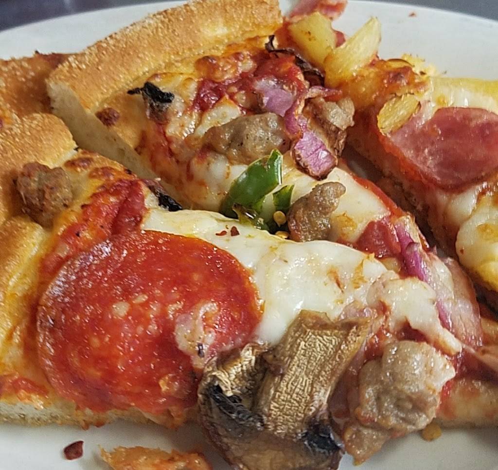 Pizza Hut | restaurant | 4311 University Blvd S, Jacksonville, FL 32216, USA | 9047302800 OR +1 904-730-2800