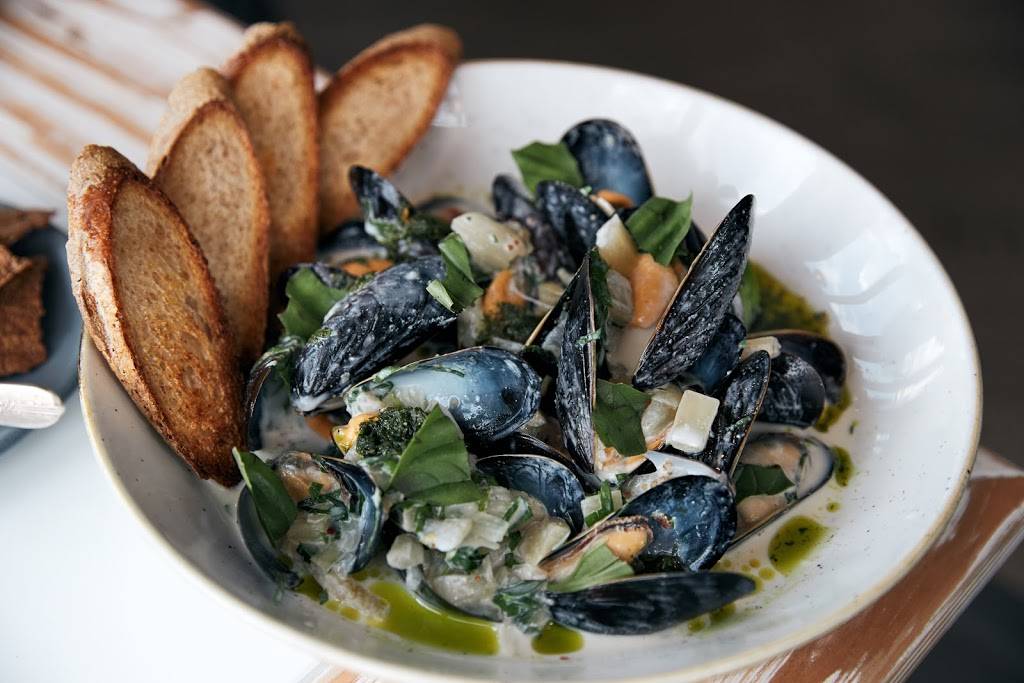 Olly | restaurant | 700 S 5th St, Philadelphia, PA 19147, USA | 2674575319 OR +1 267-457-5319