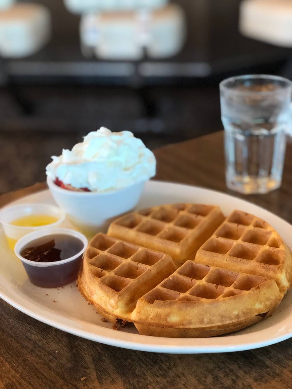 Panns Restaurant | restaurant | 6710 La Tijera Blvd, Los Angeles, CA 90045, USA | 3237763770 OR +1 323-776-3770