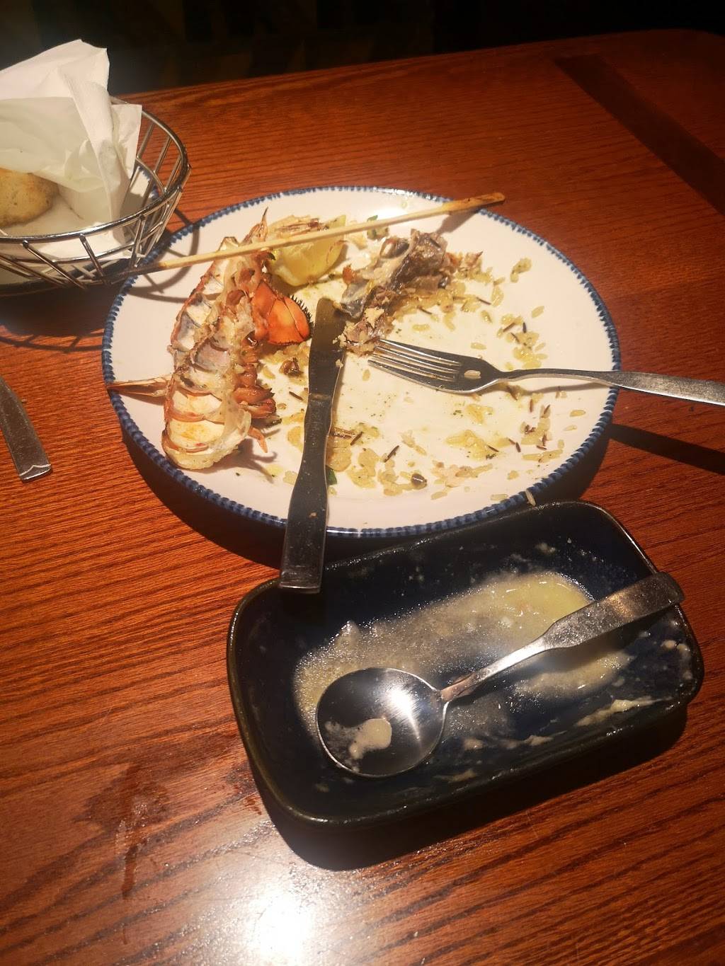 Red Lobster | restaurant | 3420 E Kimberly Rd, Davenport, IA 52807, USA | 5633597185 OR +1 563-359-7185
