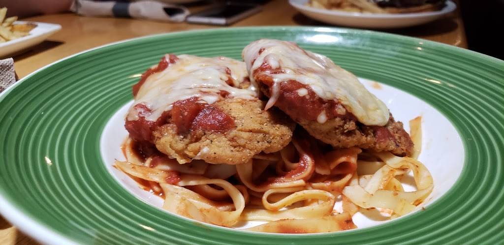 Applebees Grill + Bar | restaurant | 340 State Hwy 13, Wisconsin Dells, WI 53965, USA | 6082546900 OR +1 608-254-6900