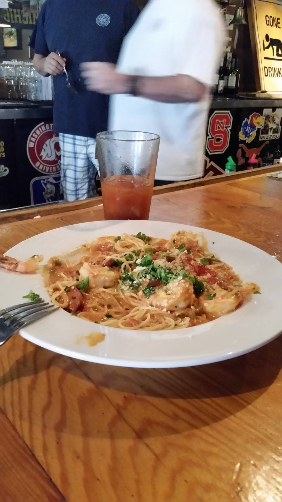 Maxies Grill & Tap Room | restaurant | 35 McIntyre Rd, Pinehurst, NC 28374, USA | 9104202181 OR +1 910-420-2181