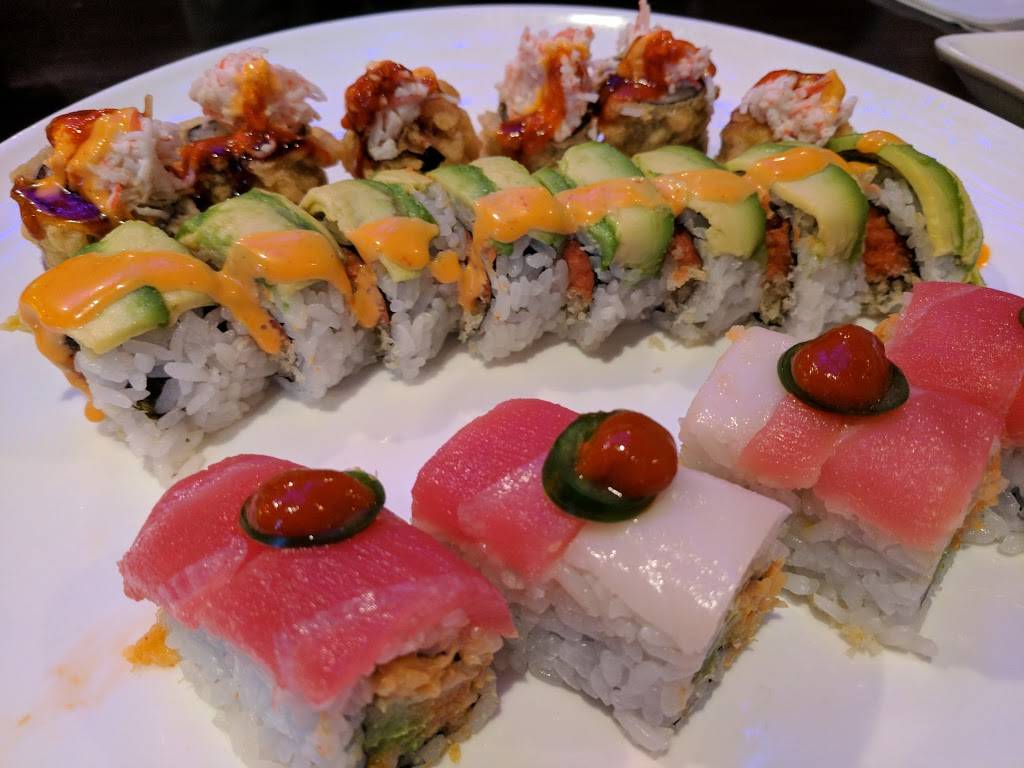 Volcano Sushi and China Bistro | restaurant | 339 W 21st St, Norfolk, VA 23517, USA | 7576832688 OR +1 757-683-2688