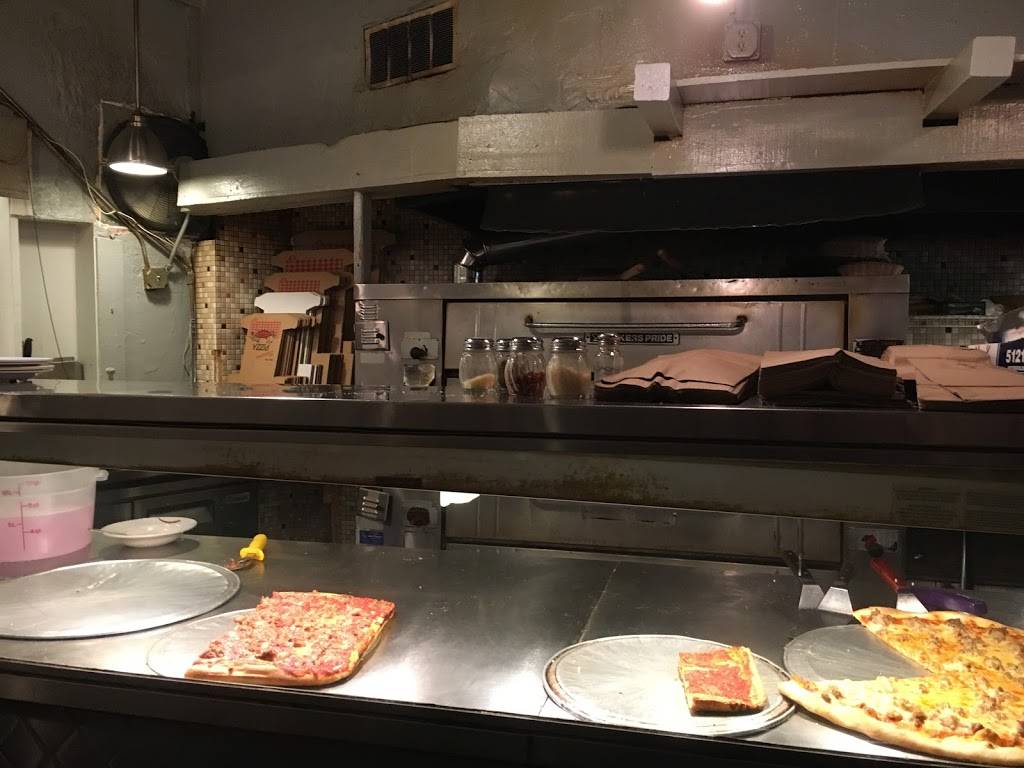 Renaldis Pizza | meal delivery | 2827 N Broadway, Chicago, IL 60657, USA | 7732482445 OR +1 773-248-2445