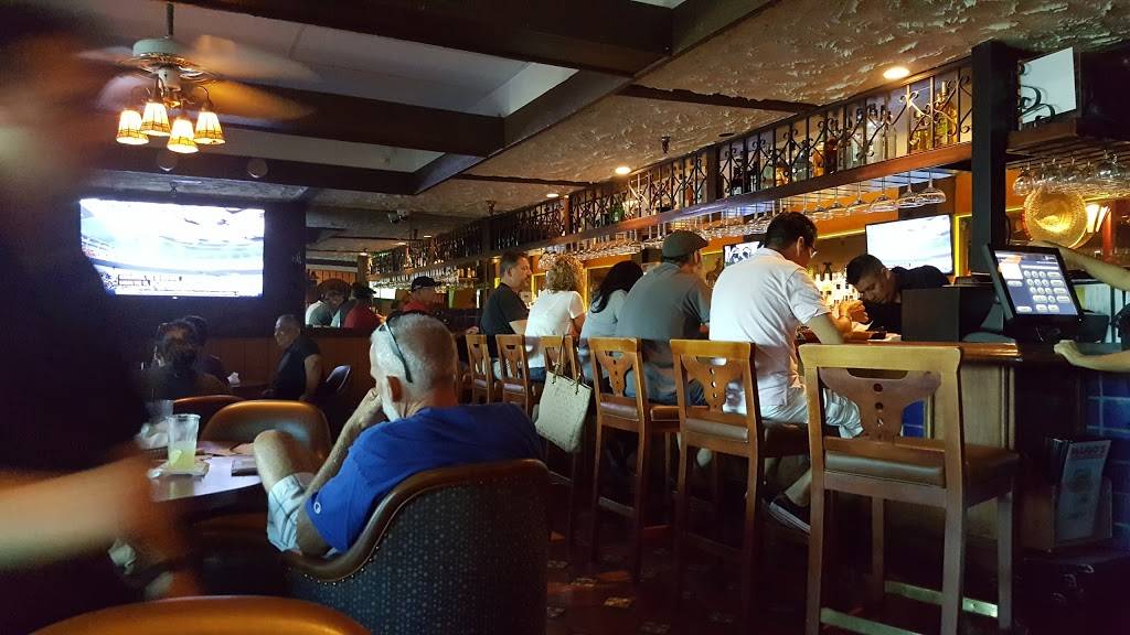 Marios Mexican Food & Cantina | restaurant | 18603 Main St, Huntington Beach, CA 92648, USA | 7148425811 OR +1 714-842-5811