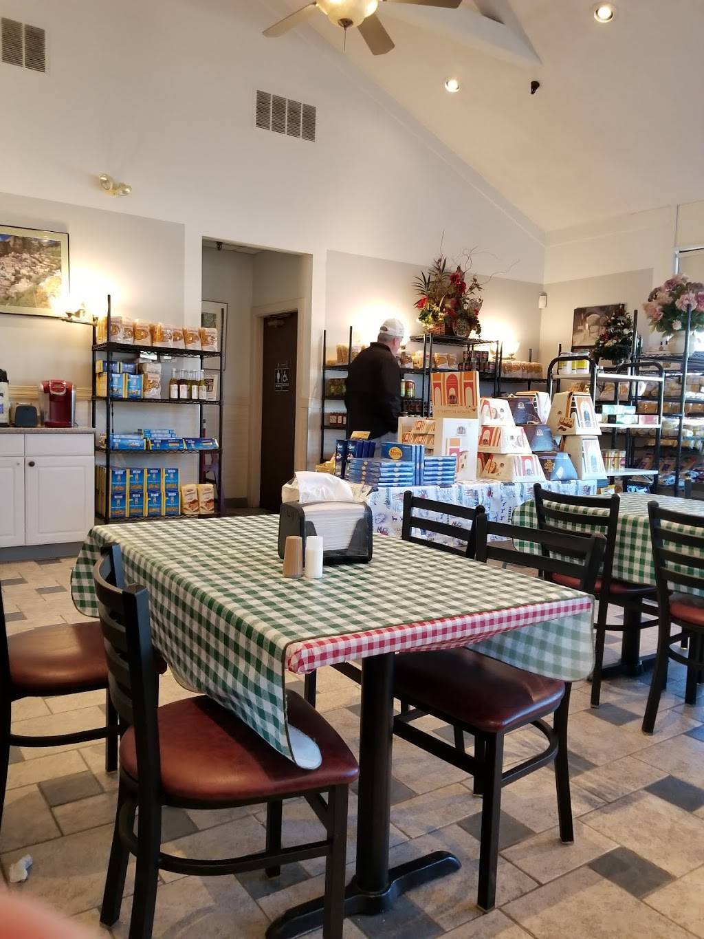 Borrellis Italian Deli | restaurant | 322 Merrimack St, Methuen, MA 01844, USA | 9786872306 OR +1 978-687-2306