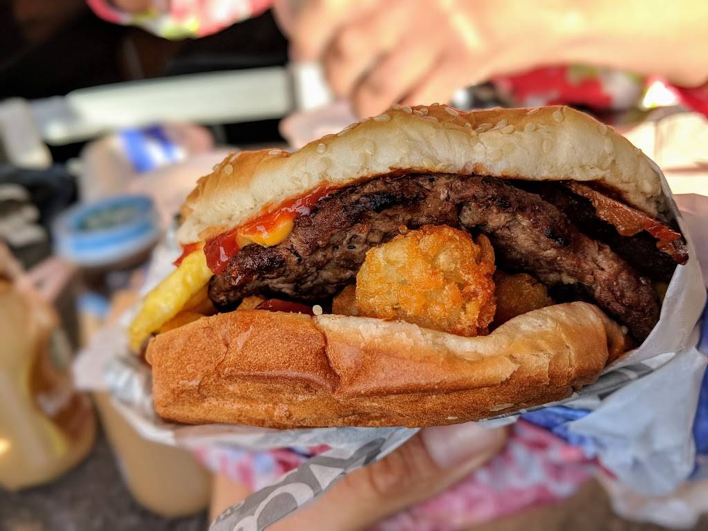 Carls Jr. | restaurant | 639 N Sepulveda Blvd, El Segundo, CA 90245, USA | 3103221318 OR +1 310-322-1318