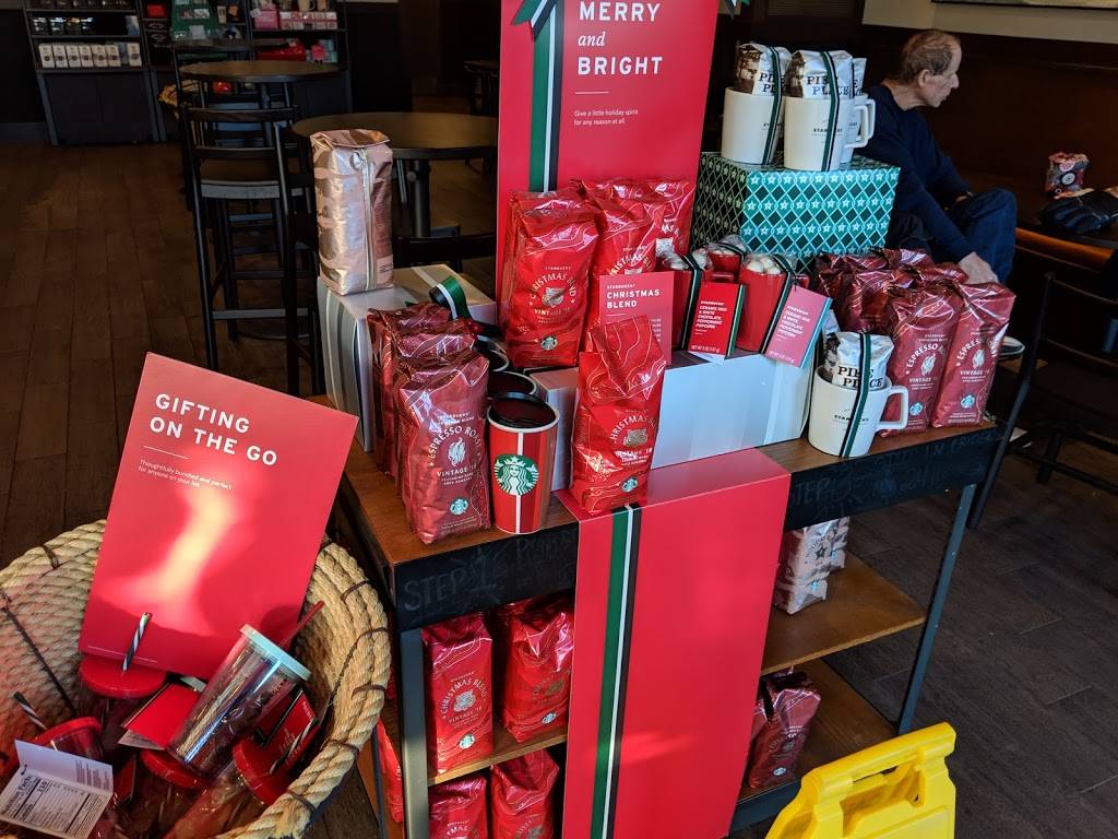 Starbucks | cafe | 17-A Premium Outlets Blvd, Merrimack, NH 03054, USA | 6034290448 OR +1 603-429-0448