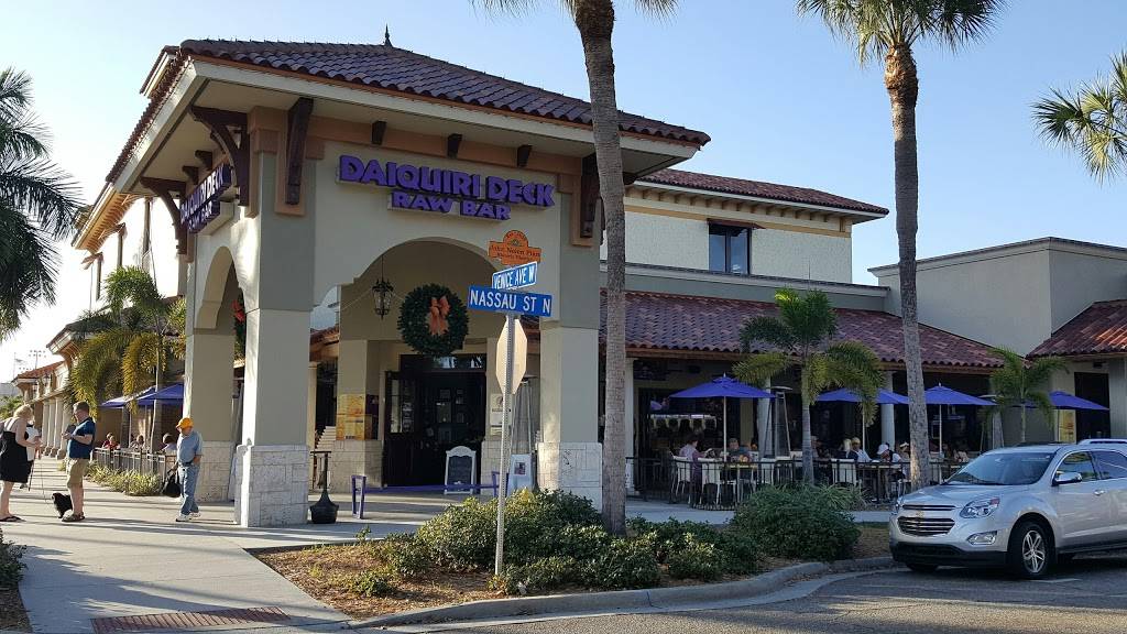 Daiquiri Deck Island of Venice | restaurant | 300 W Venice Ave, Venice, FL 34285, USA | 9414880649 OR +1 941-488-0649