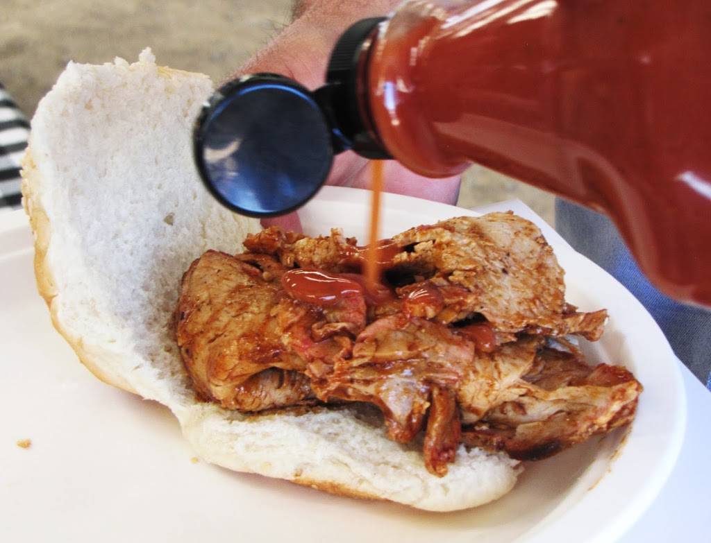 Pineridge BBQ Catering Company | restaurant | 174 Queen St W, Hensall, ON N0M 1X0, Canada | 5192623409 OR +1 519-262-3409