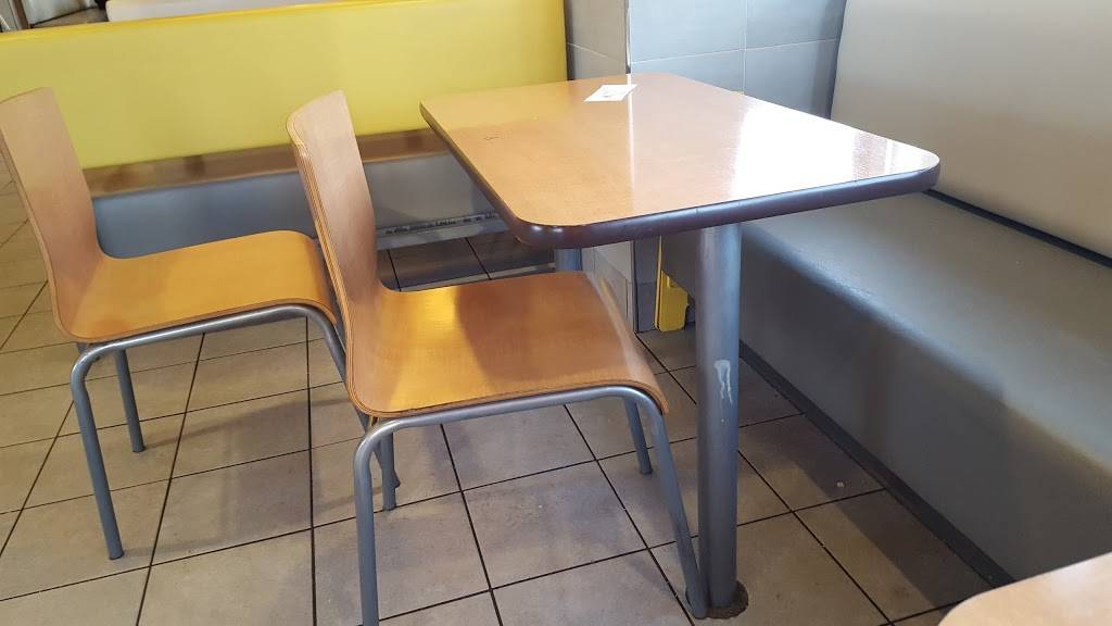 Kilian Management Services | restaurant | 1722 Clarence Ct, West Bend, WI 53095, USA | 2623386111 OR +1 262-338-6111