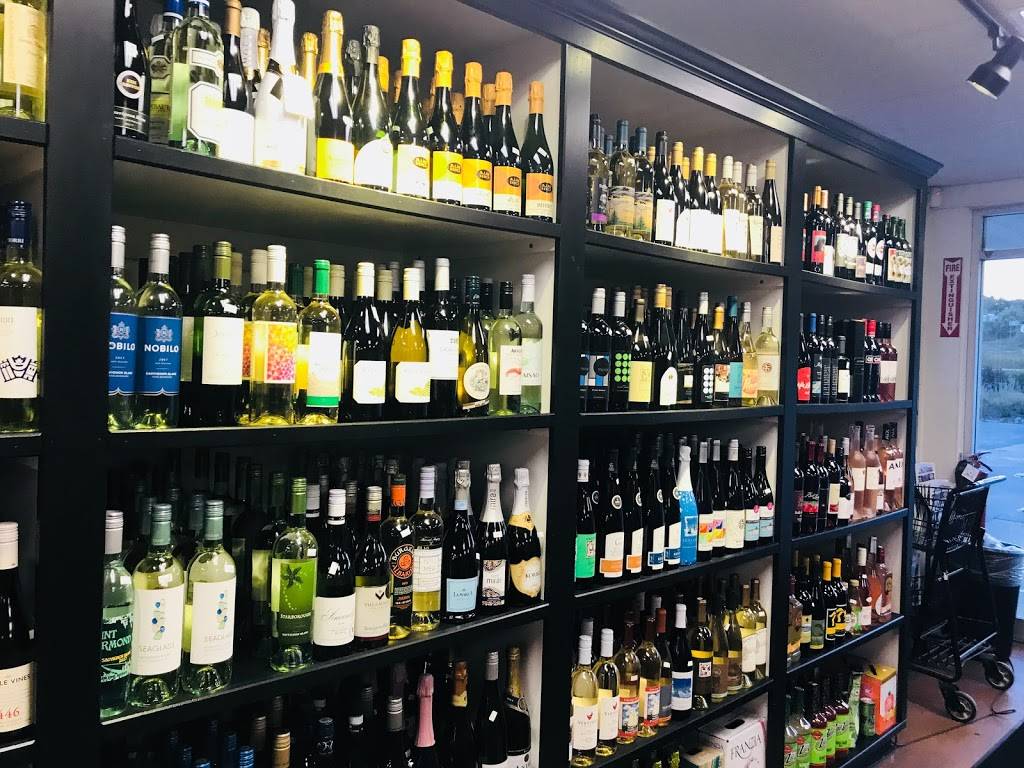 Shady Lane Market | restaurant | 5981 S W Bay Shore Dr, Suttons Bay, MI 49682, USA | 2312713597 OR +1 231-271-3597