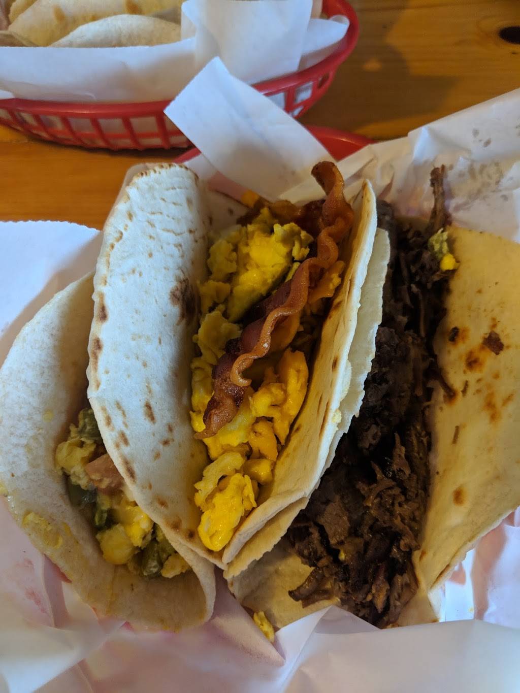 El Jardin Mexican Restaurant | restaurant | 1837 Spur St, New Braunfels, TX 78130, USA | 8306205881 OR +1 830-620-5881