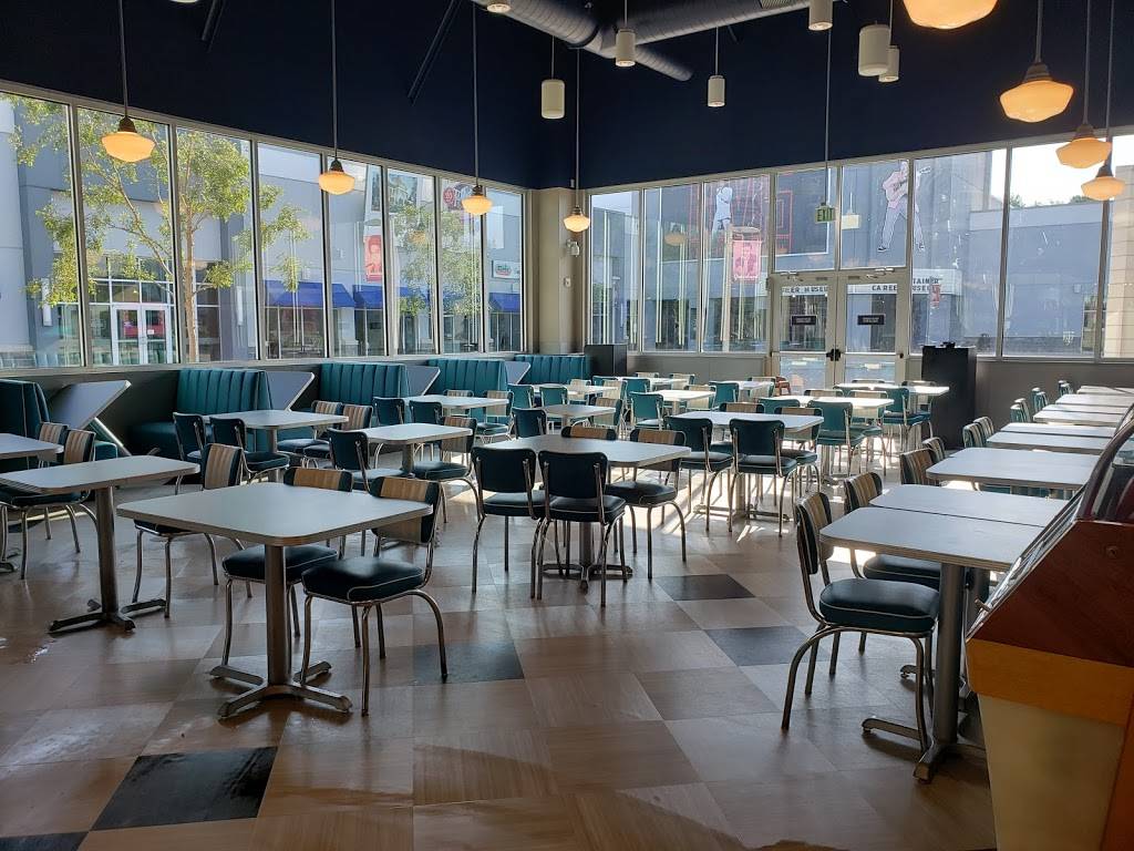 Gladys Diner | restaurant | 3717 Elvis Presley Blvd, Memphis, TN 38116, USA | 9013323322 OR +1 901-332-3322