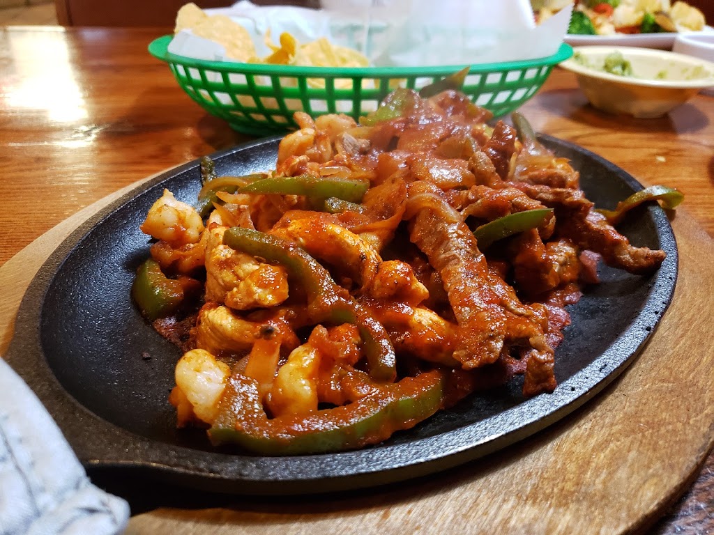 Los Mariachis Mex Restaurant | restaurant | 1102 Laramie St, Manhattan, KS 66502, USA | 7857755999 OR +1 785-775-5999