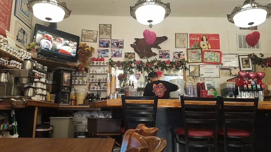 Auntie Mames | restaurant | 3103 Scotts Valley Dr, Scotts Valley, CA 95066, USA | 8314381840 OR +1 831-438-1840