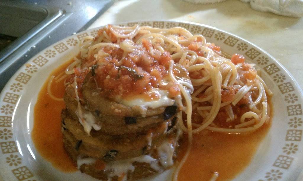 Mikes Place | restaurant | 19 Ferry St, Leetsdale, PA 15056, USA | 7242669904 OR +1 724-266-9904