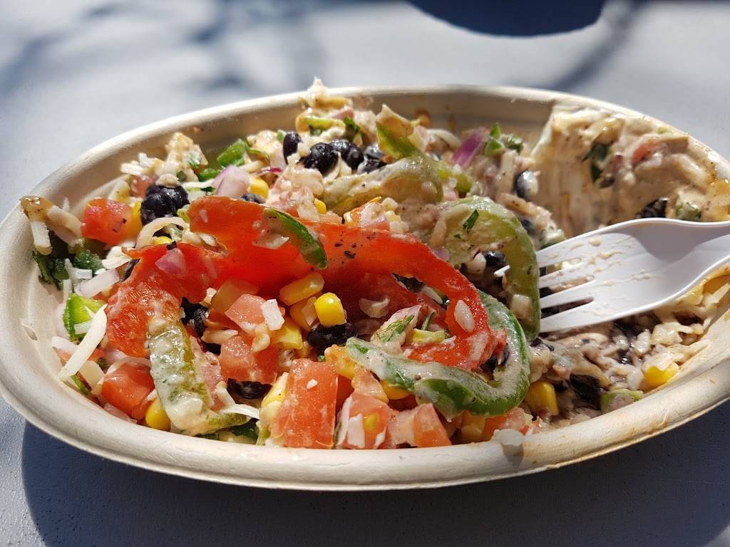 Quesada Burritos & Tacos | restaurant | 648 Dixon Rd, Etobicoke, ON M9W 1J1, Canada | 4162460008 OR +1 416-246-0008