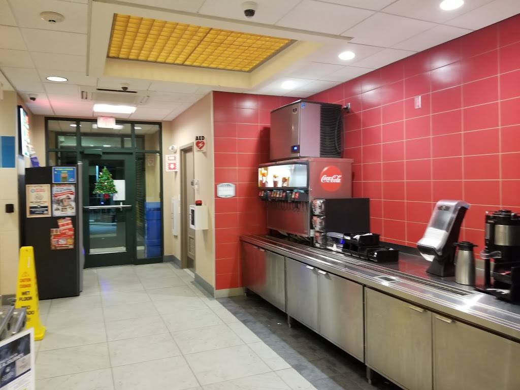 Burger King | restaurant | ME Turnpike South MM 56, Cumberland, ME 04021, USA | 2072451576 OR +1 207-245-1576