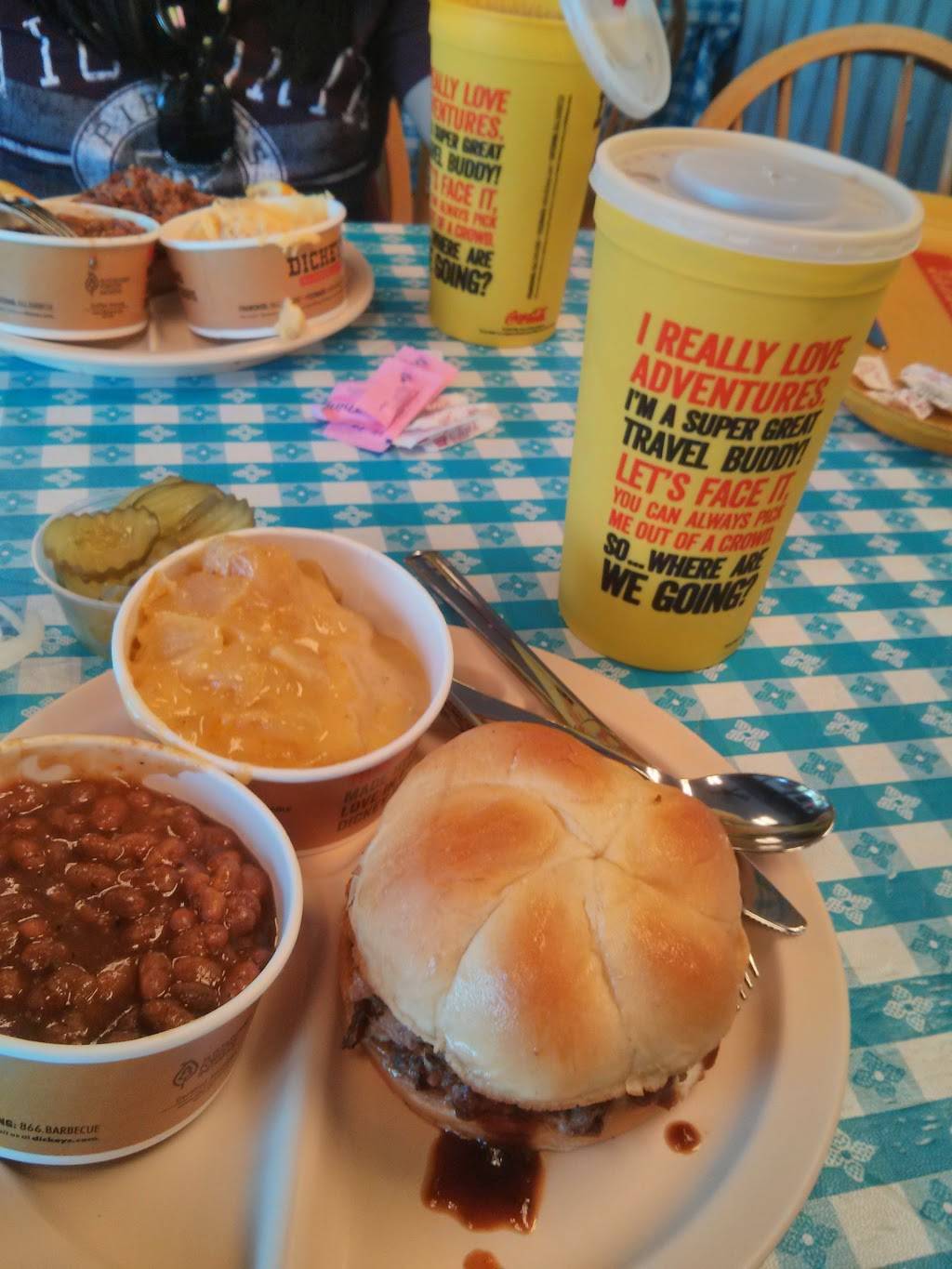 Dickeys Barbecue Pit | restaurant | 1001 N Beckley Ave, DeSoto, TX 75115, USA | 4695678341 OR +1 469-567-8341