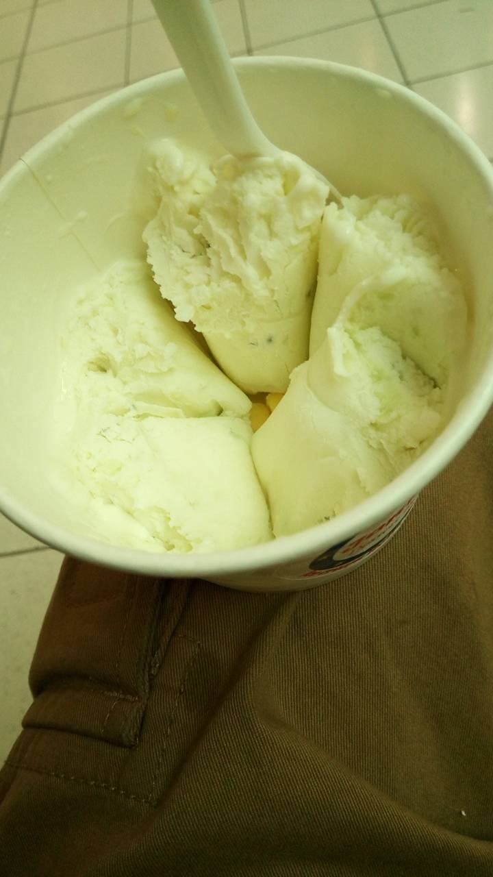 Jonniks Dessert Factory | restaurant | 22500 Town Cir, Moreno Valley, CA 92553, USA | 9516532118 OR +1 951-653-2118