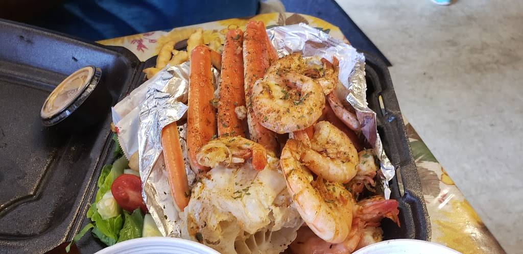 Nanas Seafood & Soul | restaurant | 176 Line St, Charleston, SC 29403, USA | 8439370002 OR +1 843-937-0002