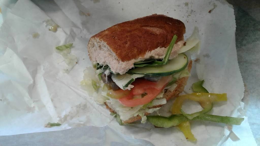 Blimpie | meal delivery | 85 E Gun Hill Rd, Bronx, NY 10467, USA | 7182314230 OR +1 718-231-4230