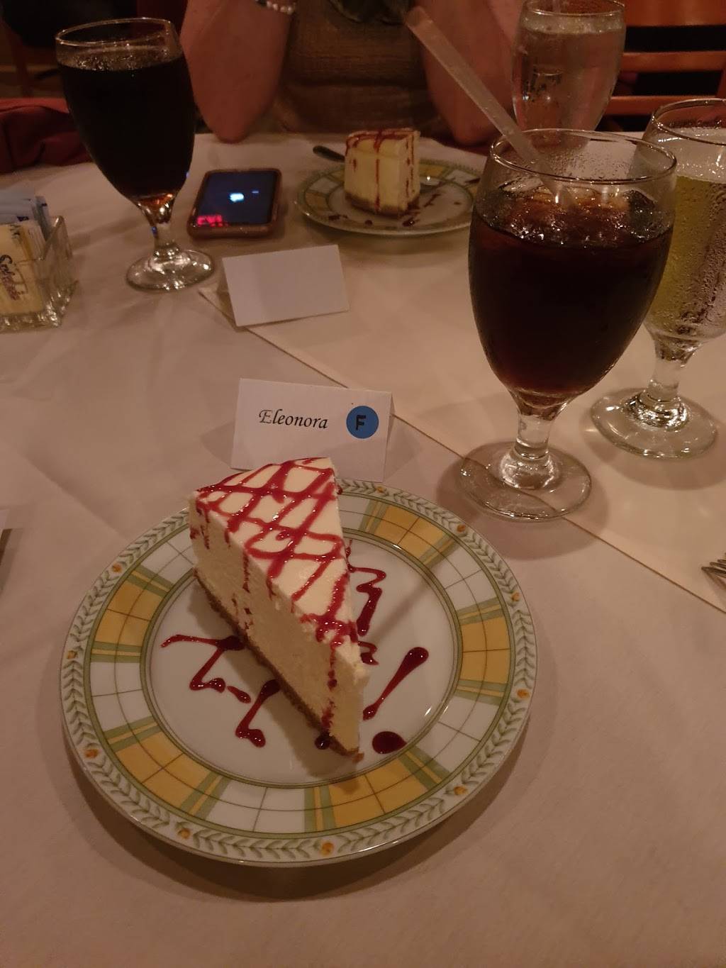 Floras Italian Cafe | restaurant | 841 William Hilton Pkwy, Hilton Head Island, SC 29928, USA | 8438428200 OR +1 843-842-8200