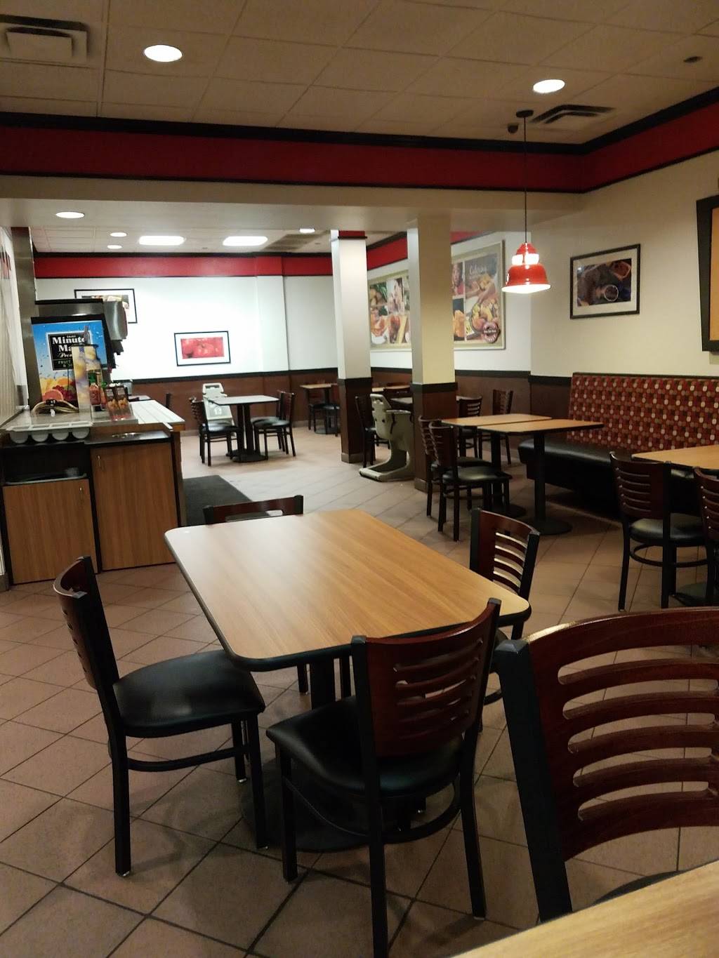 Boston Market | restaurant | 1424 E 53rd St Unit 28, Chicago, IL 60615, USA | 7732882600 OR +1 773-288-2600