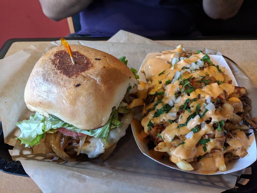 LA Burger | restaurant | 10045 N MacArthur Blvd #113, Irving, TX 75063, USA | 9725019188 OR +1 972-501-9188